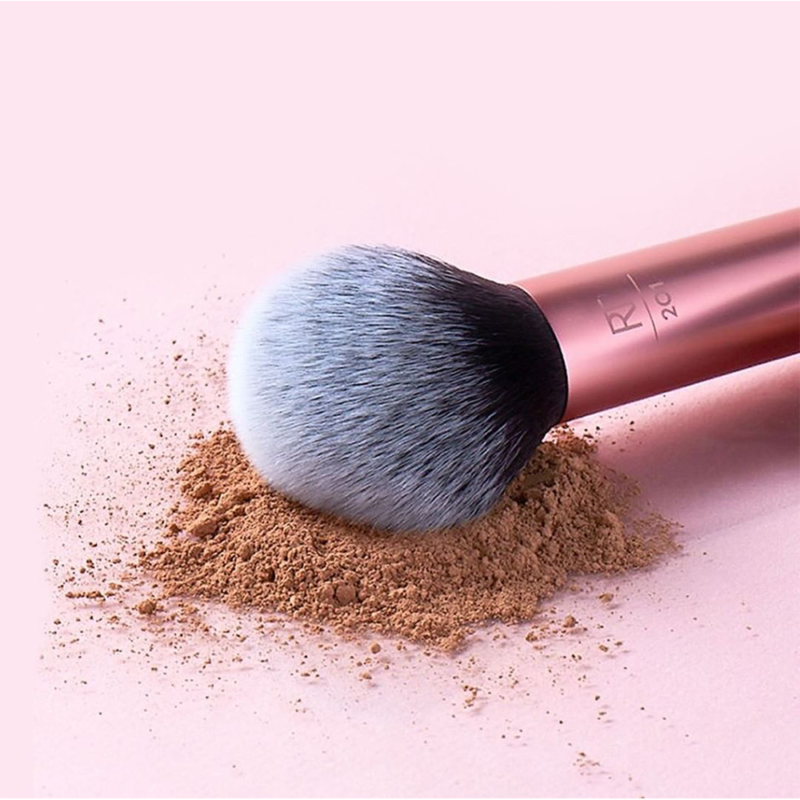 Ultra Plush Powder Makeup Brush - MazenOnline