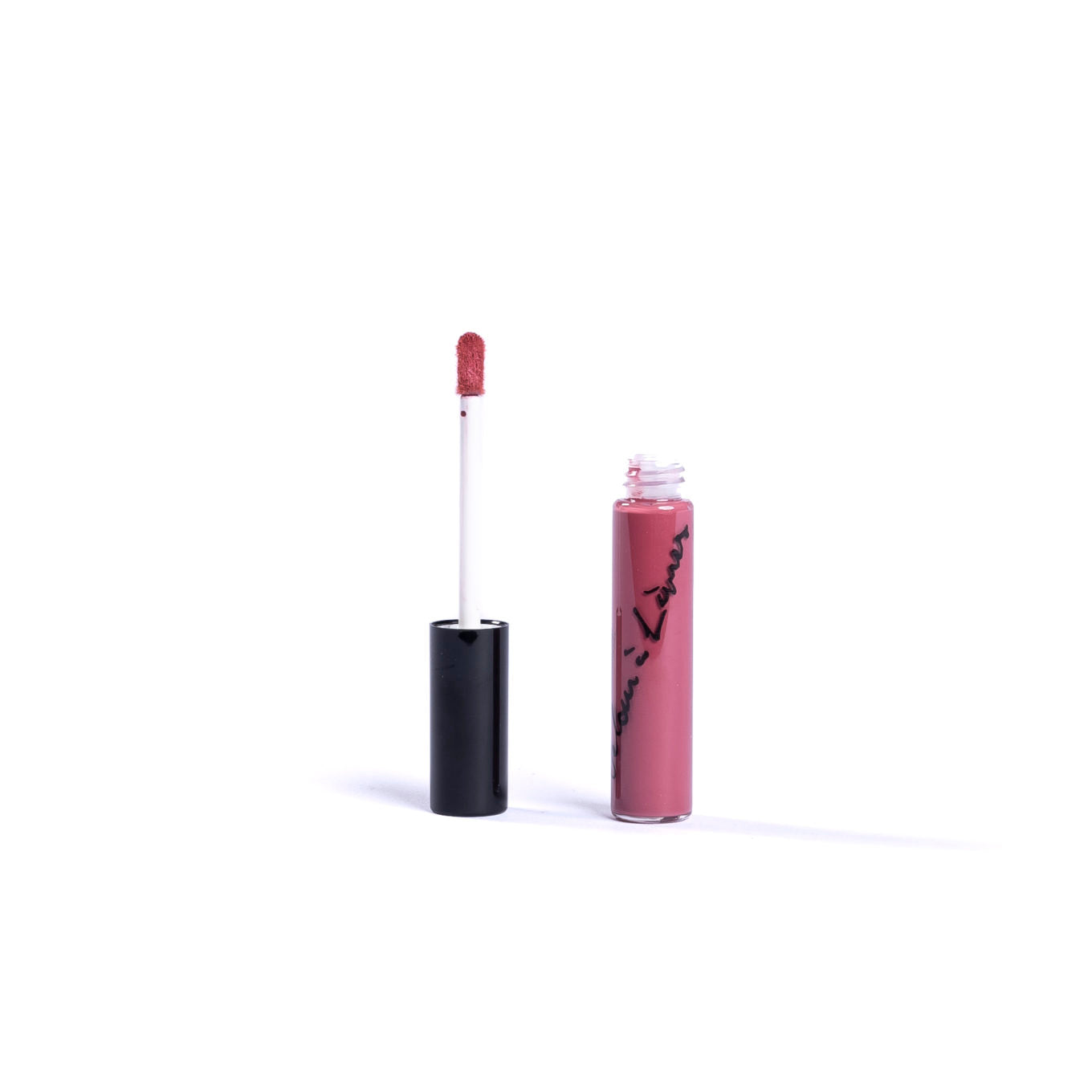 makeup looks bassam Velour A Lèvres