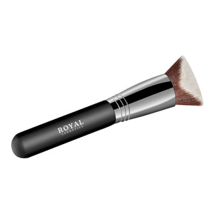 Royal Cosmetics - The 3D foundation & contour kabuki | MazenOnline