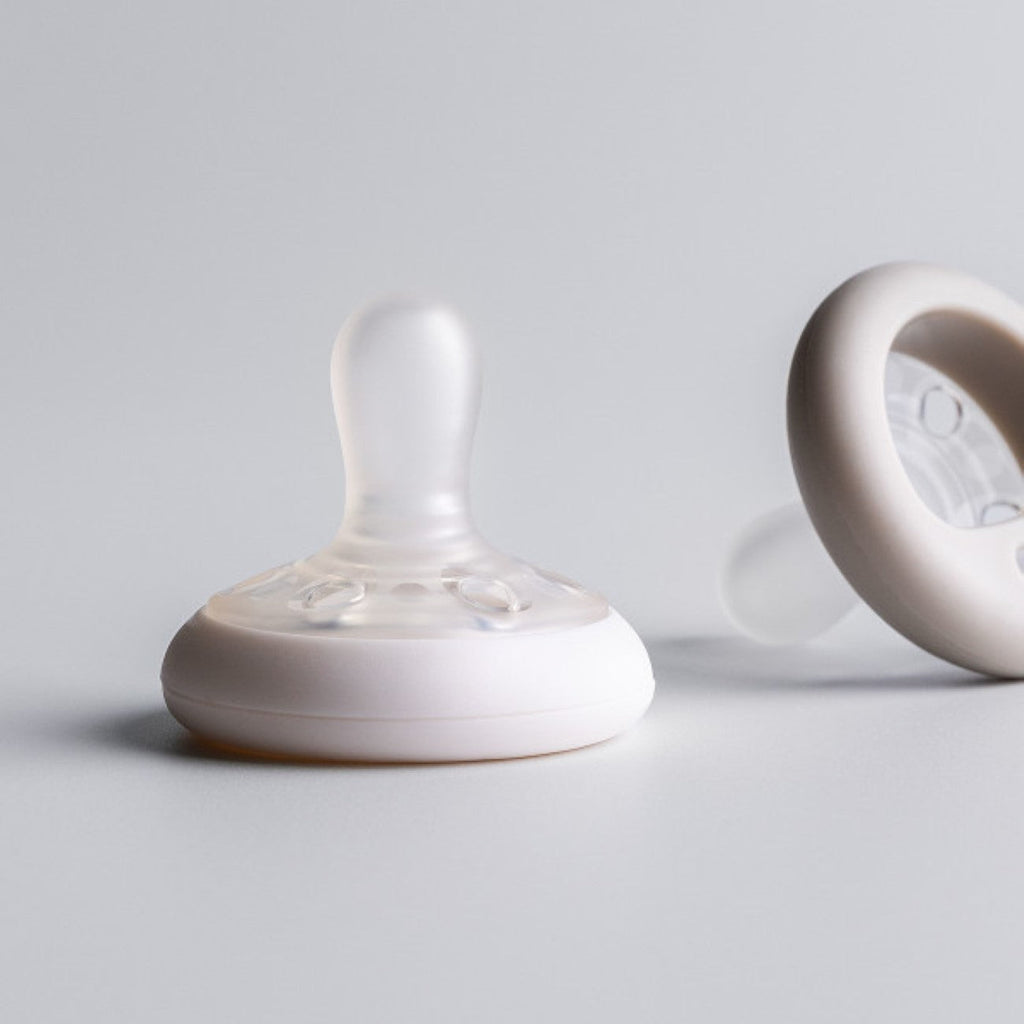 Tommee Tippee - Closer to Nature Breast-Like Soother (6-18M) - Pack of 2 | MazenOnline