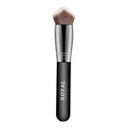 Royal Cosmetics - The 3D foundation & contour kabuki | MazenOnline