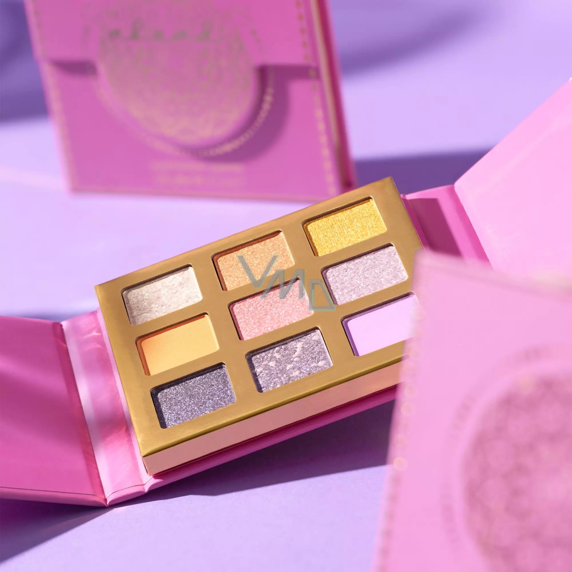 Essence - Golden Days Ahead Eye Shadow | MazenOnline