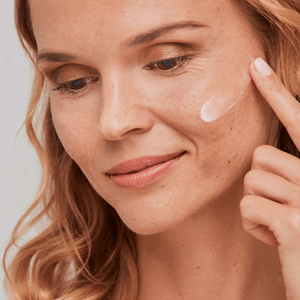 ceutics A.G.E. Reverse Night - MazenOnline